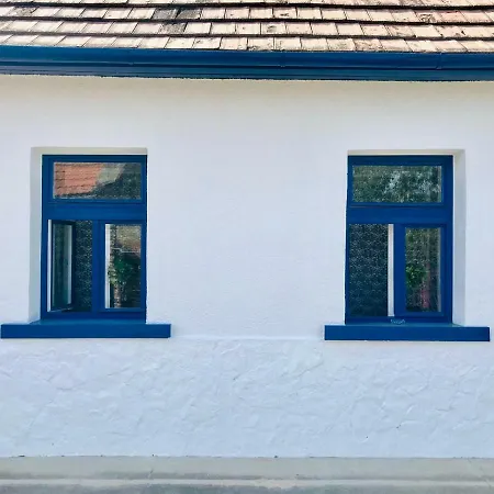 Little Greece Apartment